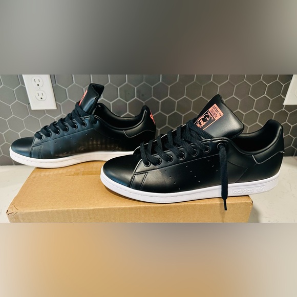 Adidas Men's Stans Smith Black and Orange Sneakers. - Picture 2 of 6